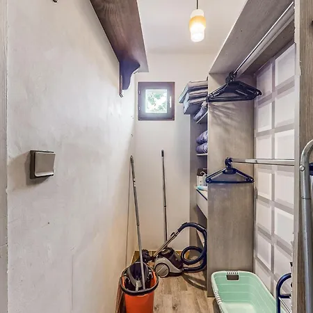 3 Bedroom Cozy In Holiday home *