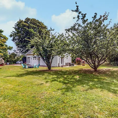 Holiday home 3 Bedroom Cozy In *